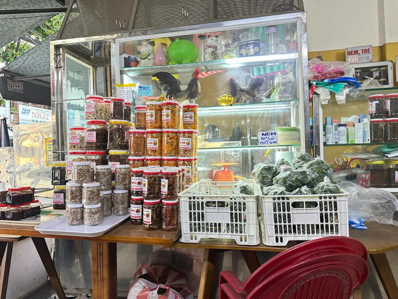 Cửa h&agrave;ng chả b&ograve; Lộc - 4A Trần B&igrave;nh Trọng